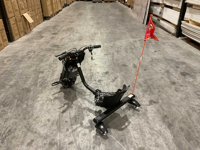 Ultra motocross drift trike 27ja 250w zwart bliksem voertuig - afbeelding 2 van  33