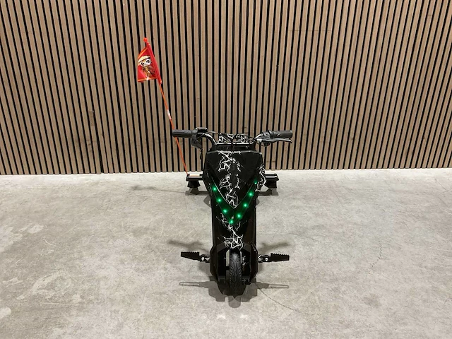 Ultra motocross drift trike 27ja 250w zwart bliksem voertuig - afbeelding 8 van  33
