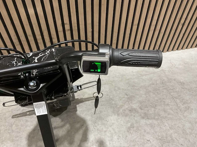 Ultra motocross drift trike 27ja 250w zwart bliksem voertuig - afbeelding 15 van  33