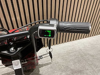Ultra motocross drift trike 27ja 250w zwart rood voertuig - afbeelding 11 van  23
