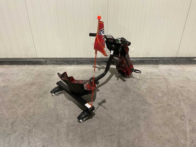 Ultra motocross drift trike 27ja 250w zwart rood voertuig - afbeelding 18 van  23