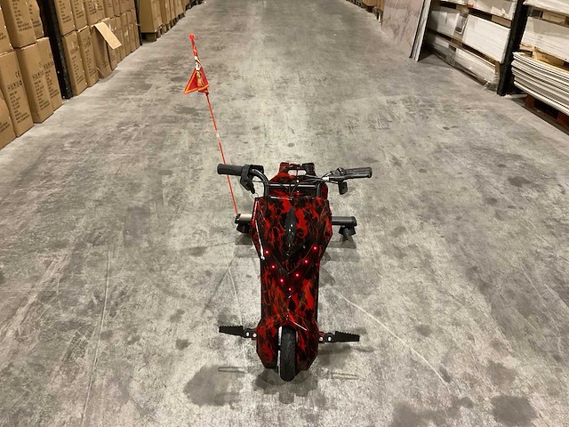 Ultra motocross drift trike 27ja 250w zwart rood voertuig - afbeelding 16 van  23