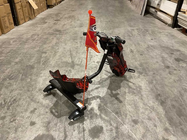 Ultra motocross drift trike 27ja 250w zwart rood voertuig - afbeelding 20 van  23