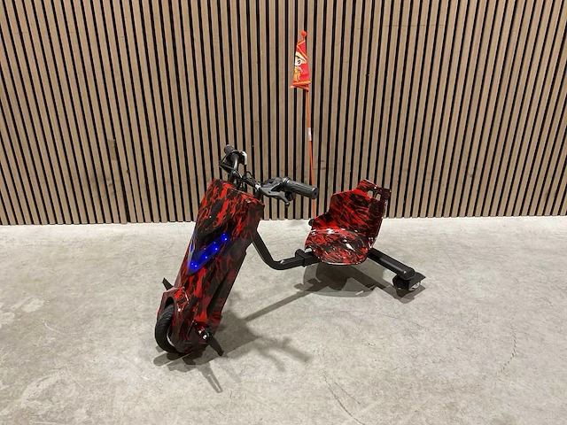 Ultra motocross drift trike 27ja 250w zwart rood voertuig - afbeelding 6 van  32