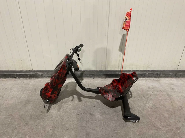 Ultra motocross drift trike 27ja 250w zwart rood voertuig - afbeelding 16 van  32