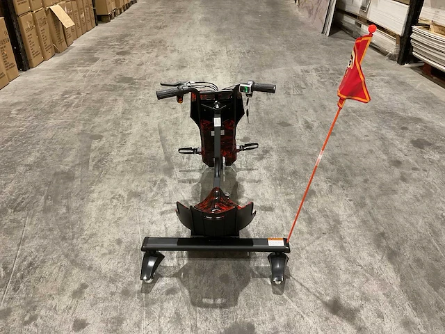 Ultra motocross drift trike 27ja 250w zwart rood voertuig - afbeelding 30 van  32