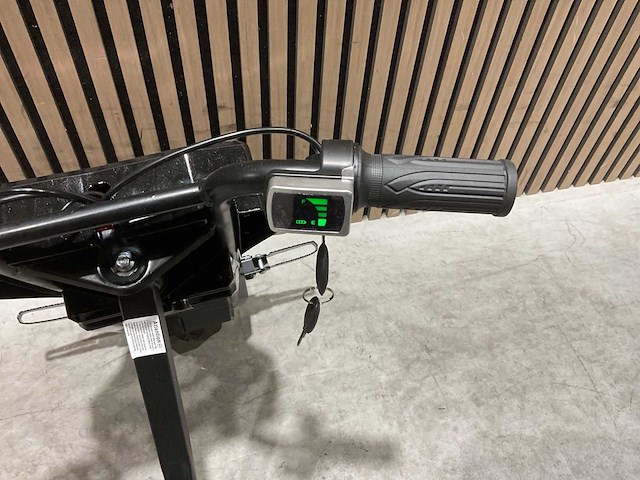 Ultra motocross drift trike 27ja 250w zwart voertuig - afbeelding 14 van  32