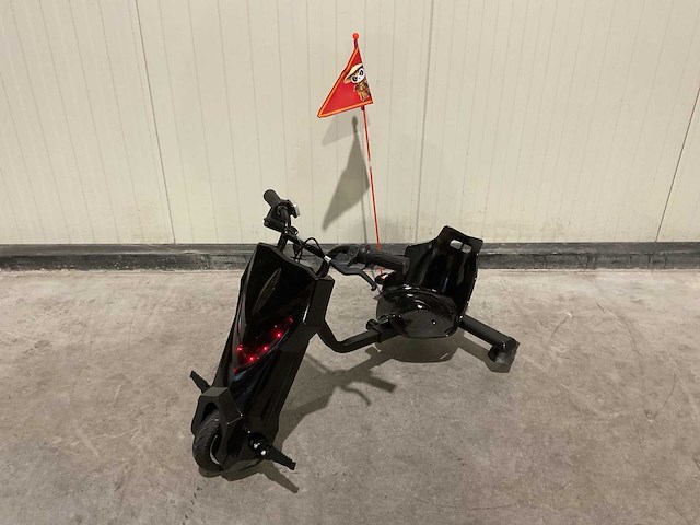 Ultra motocross drift trike 27ja 250w zwart voertuig - afbeelding 17 van  32