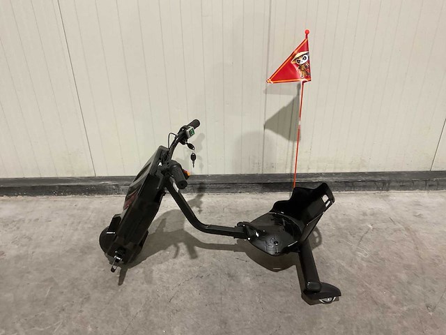 Ultra motocross drift trike 27ja 250w zwart voertuig - afbeelding 17 van  33