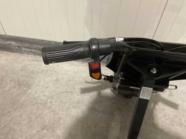 Ultra motocross drift trike 27ja 250w zwart voertuig - afbeelding 25 van  33