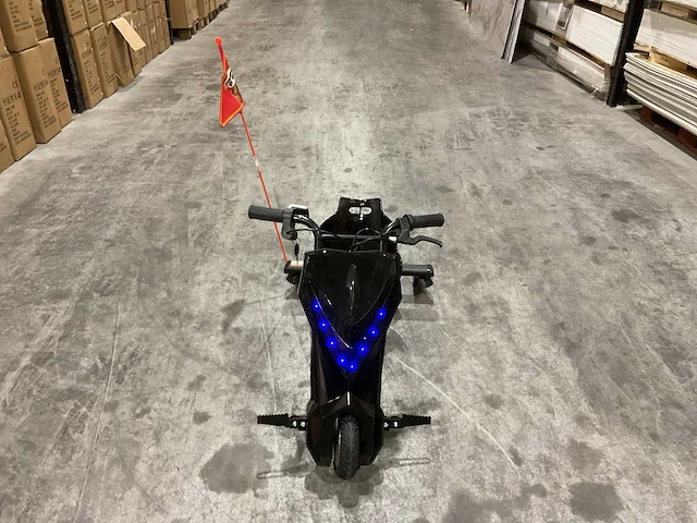 Ultra motocross drift trike 27ja 250w zwart voertuig - afbeelding 23 van  33