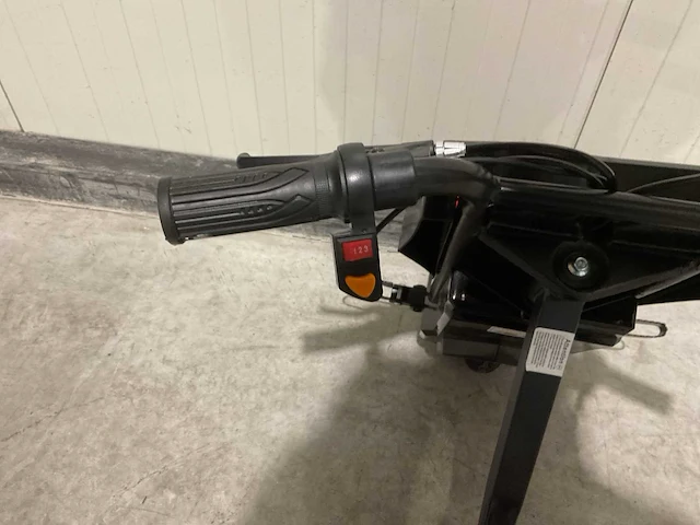 Ultra motocross drift trike 27ja 250w zwart voertuig - afbeelding 25 van  33