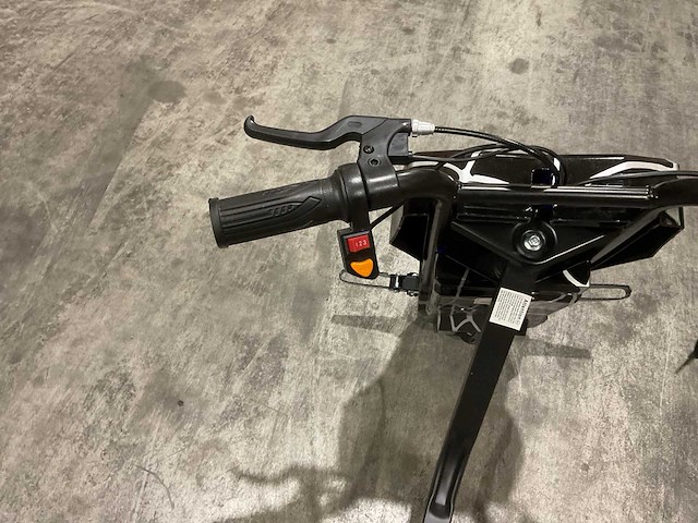 Ultra motocross drift trike 27ja 250w zwart web voertuig - afbeelding 26 van  27