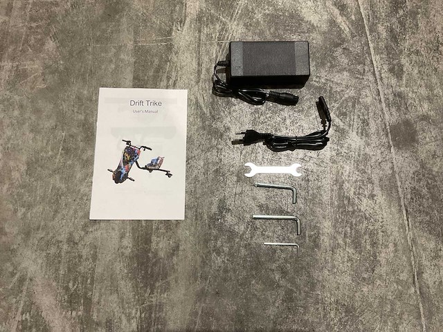 Ultra motocross drift trike 27ja 250w zwart/groen/wit voertuig - afbeelding 2 van  32