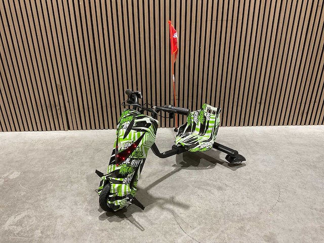 Ultra motocross drift trike 27ja 250w zwart/groen/wit voertuig - afbeelding 6 van  32