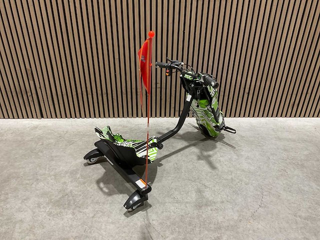 Ultra motocross drift trike 27ja 250w zwart/groen/wit voertuig - afbeelding 10 van  32