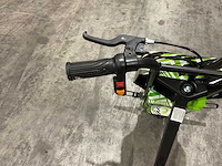 Ultra motocross drift trike 27ja 250w zwart/groen/wit voertuig - afbeelding 30 van  32
