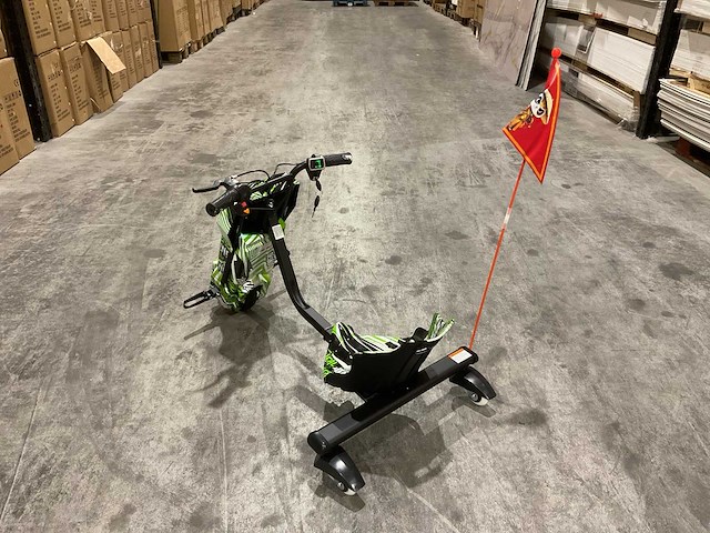 Ultra motocross drift trike 27ja 250w zwart/groen/wit voertuig - afbeelding 32 van  32