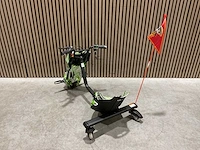 Ultra motocross drift trike 27ja 250w zwart/groen/wit voertuig - afbeelding 15 van  32