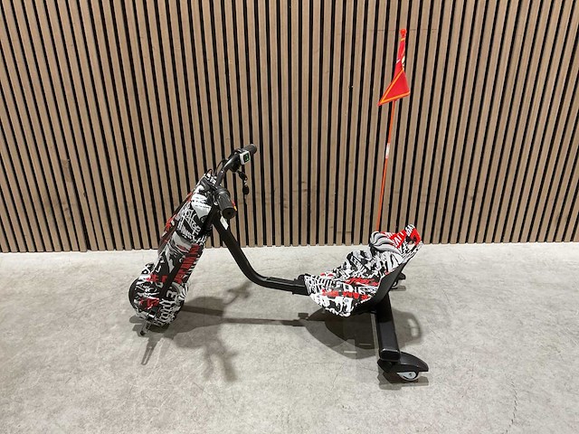 Ultra motocross drift trike 27ja 250w zwart/wit/rood voertuig - afbeelding 5 van  21
