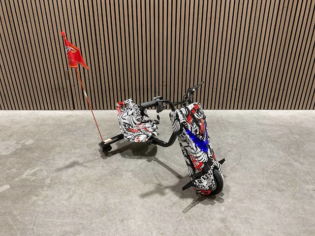 Ultra motocross drift trike 27ja 250w zwart/wit/rood voertuig - afbeelding 10 van  34