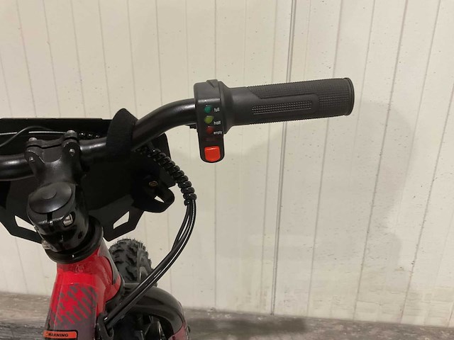 Ultra motocross trx200 elektrische loopfiets rood - afbeelding 11 van  11