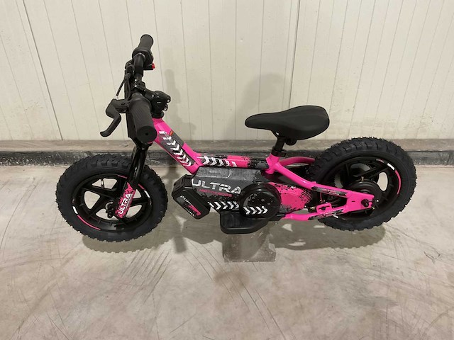 Ultra motocross trx200 elektrische loopfiets roze - afbeelding 6 van  11