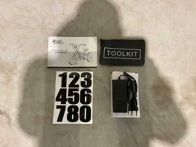 Ultra motocross trx250 elektrische loopfiets zwart - afbeelding 2 van  10