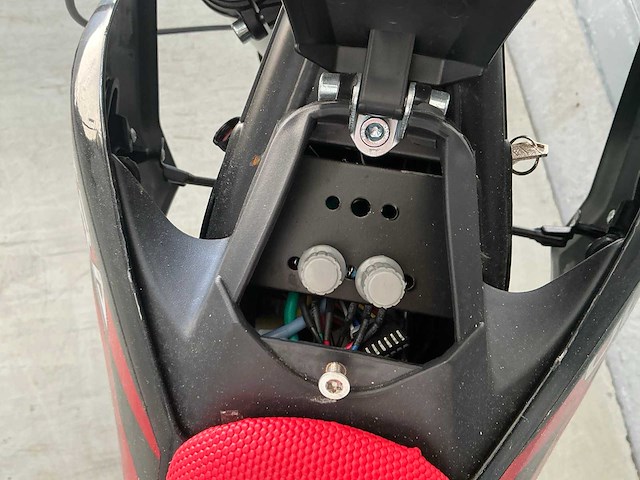 Ultra uld01 1800w lithium elektrische kinder dirtbike - afbeelding 11 van  12