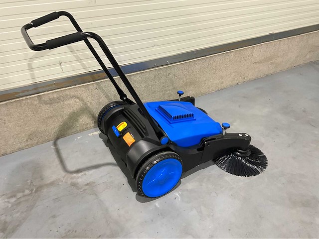 Umt - 2026 - g5 achterloop veegmachine - afbeelding 18 van  19