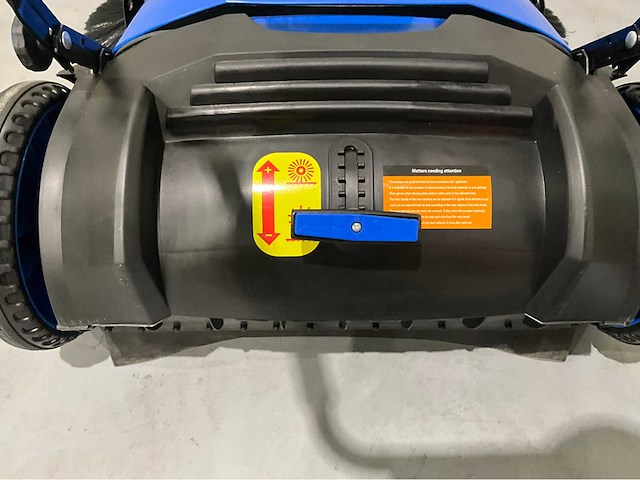 Umt - g5 achterloop veegmachine - afbeelding 10 van  15