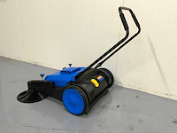 Umt- sweeper veegmachine met grote opvangbak - afbeelding 11 van  18