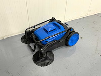 Umt- sweeper veegmachine met grote opvangbak - afbeelding 5 van  19