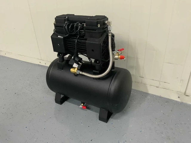 Umt ac770-19 - hogedruk compressor 19 liter - 1000w - 9bar - afbeelding 16 van  16