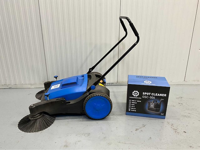 Umt sweeper veegmachine en stoomreiniger 1200w 2 tanks - afbeelding 33 van  39