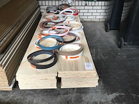Underlayme pine overige hout- en plaatmateriaal (26x) - afbeelding 1 van  7