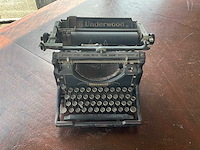 Underwood type machine - afbeelding 1 van  8