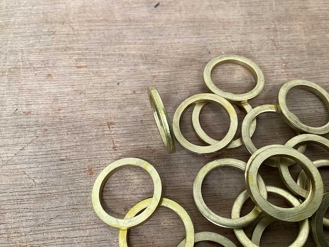 Uni messing scharnierring 20mm (2530x) - afbeelding 1 van  1