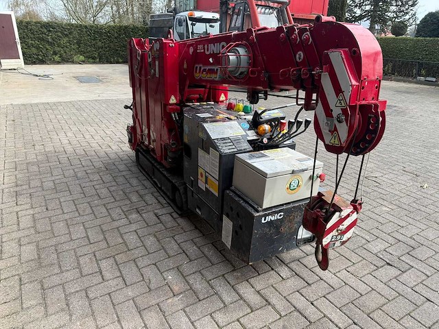Unic - 2012 - urw 295 c1e - telescoopkraan - afbeelding 8 van  12