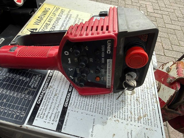 Unic - 2012 - urw 295 c1e - telescoopkraan - afbeelding 10 van  12