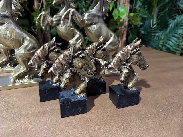 Unico winkel decoratie (paarden) (8x) - afbeelding 2 van  4