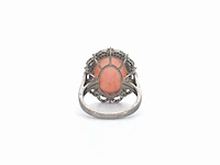 Unieke ring met diamanten en centraal koraal - afbeelding 7 van  10