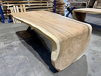 Unieke suar waterval boomstamtafel 260 cm. - afbeelding 2 van  4