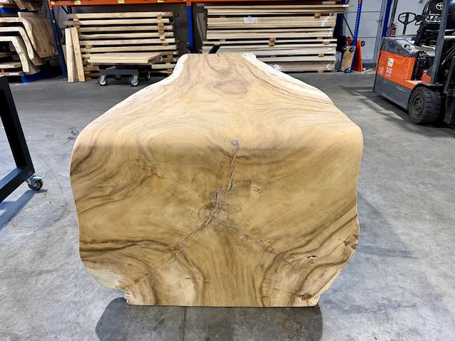 Unieke suar waterval boomstamtafel 345 cm. - afbeelding 2 van  4