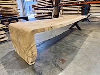 Unieke suar waterval boomstamtafel 345 cm. - afbeelding 3 van  4