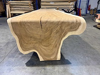 Unieke suar waterval boomstamtafel 390 cm. - afbeelding 3 van  4