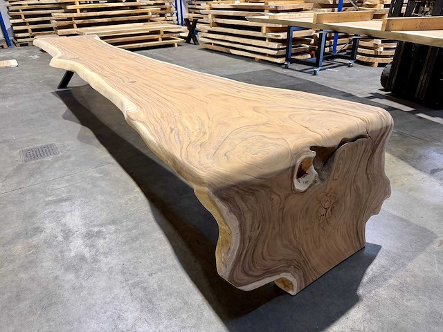 Unieke suar waterval boomstamtafel 525 cm. - afbeelding 4 van  5