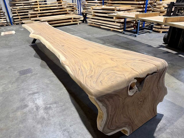 Unieke suar waterval boomstamtafel 525 cm. - afbeelding 5 van  5