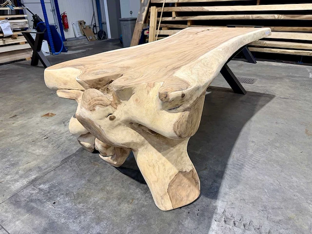 Unieke suar waterval tafel 250 cm - afbeelding 1 van  4