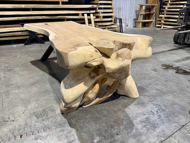 Unieke suar waterval tafel 250 cm - afbeelding 3 van  4